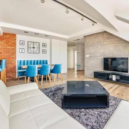 - One Bedroom With Balcony - Center - Sb12 *