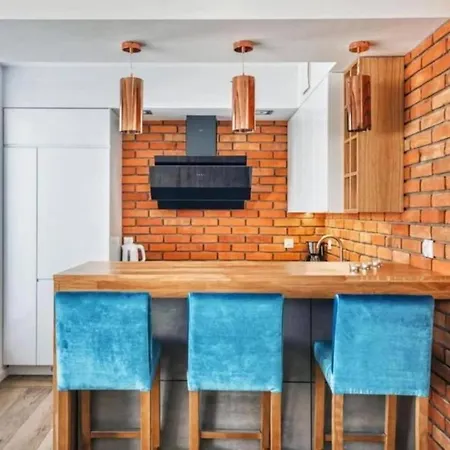 - One Bedroom With Balcony - Center - Sb12 *